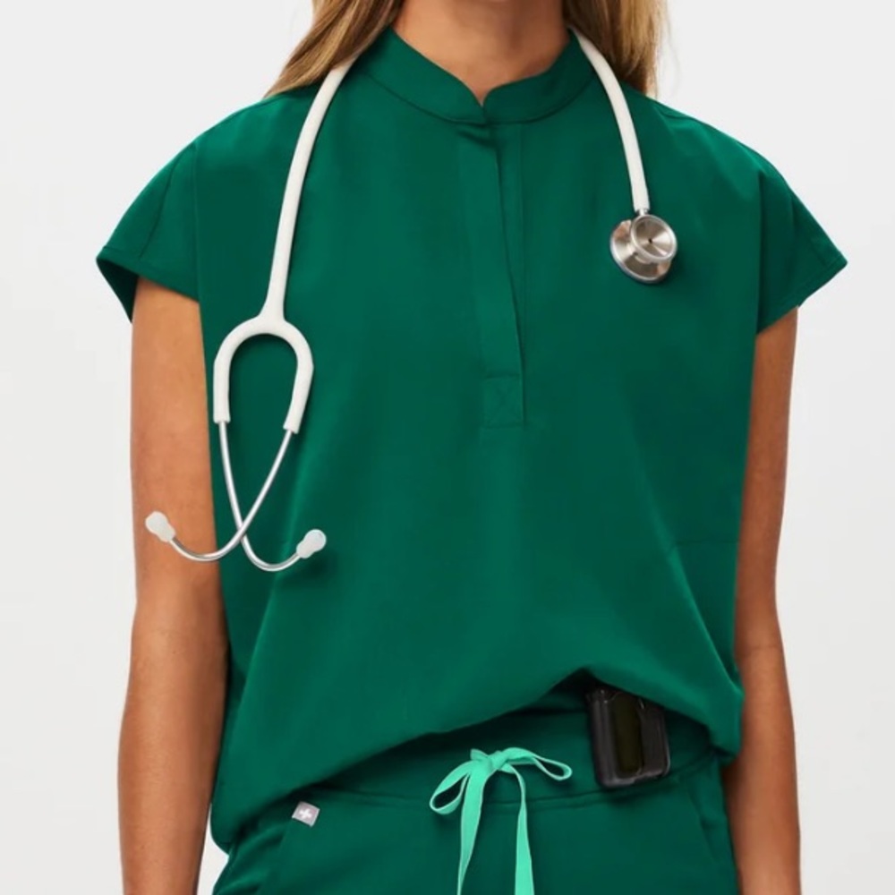 Figs Rafaela Oversized Scrub Top - Size Small